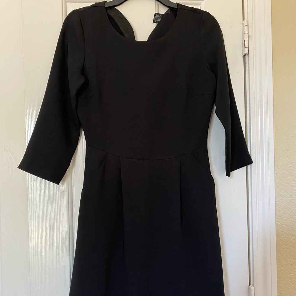 Black Press with Pockets